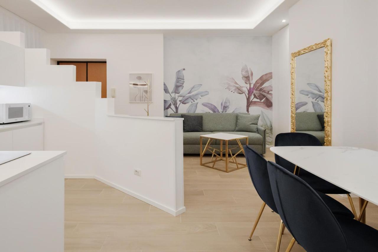 Live Doria - Luxury Apartment Рим Екстер'єр фото