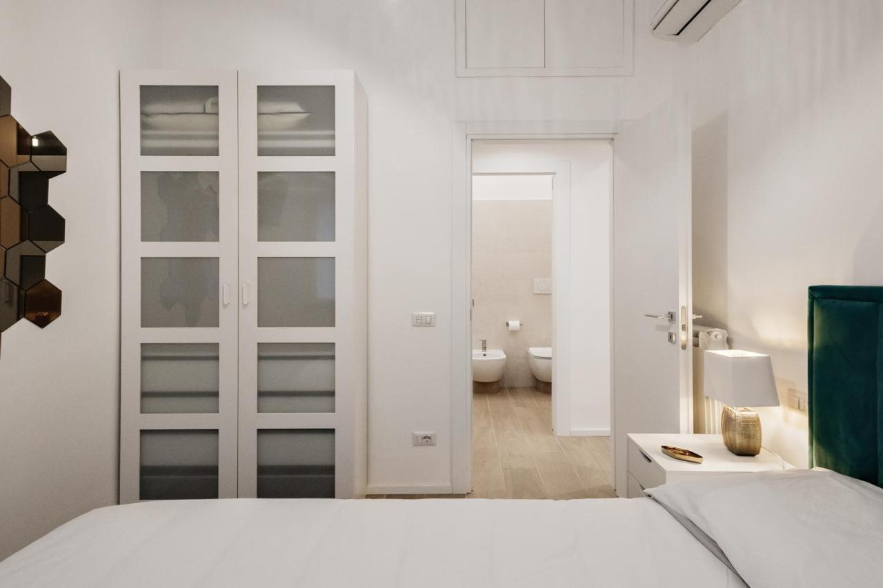 Live Doria - Luxury Apartment Рим Екстер'єр фото